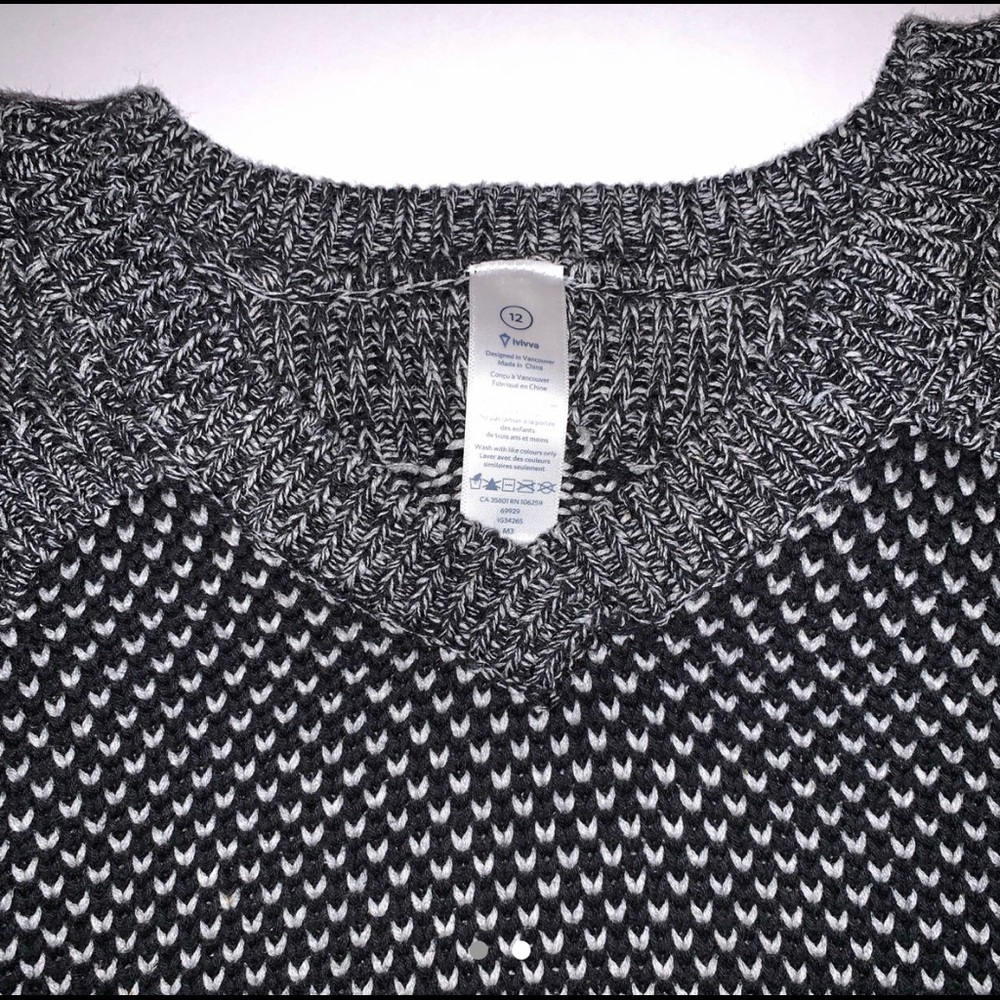 Ivivva girls’ cozy grey pullover